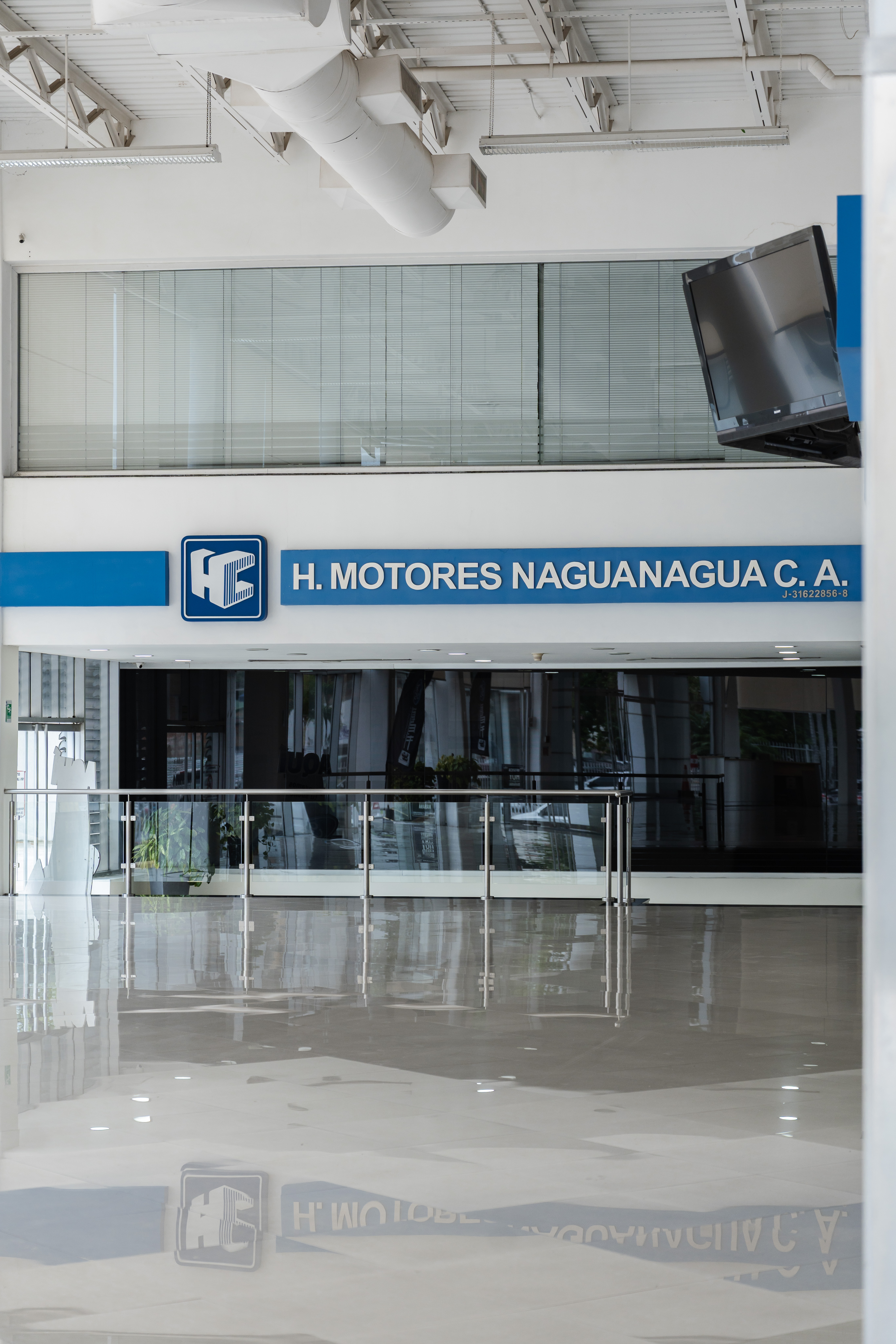 Showroom H. Motores